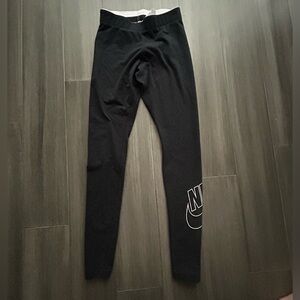 Women’s Nike Legging